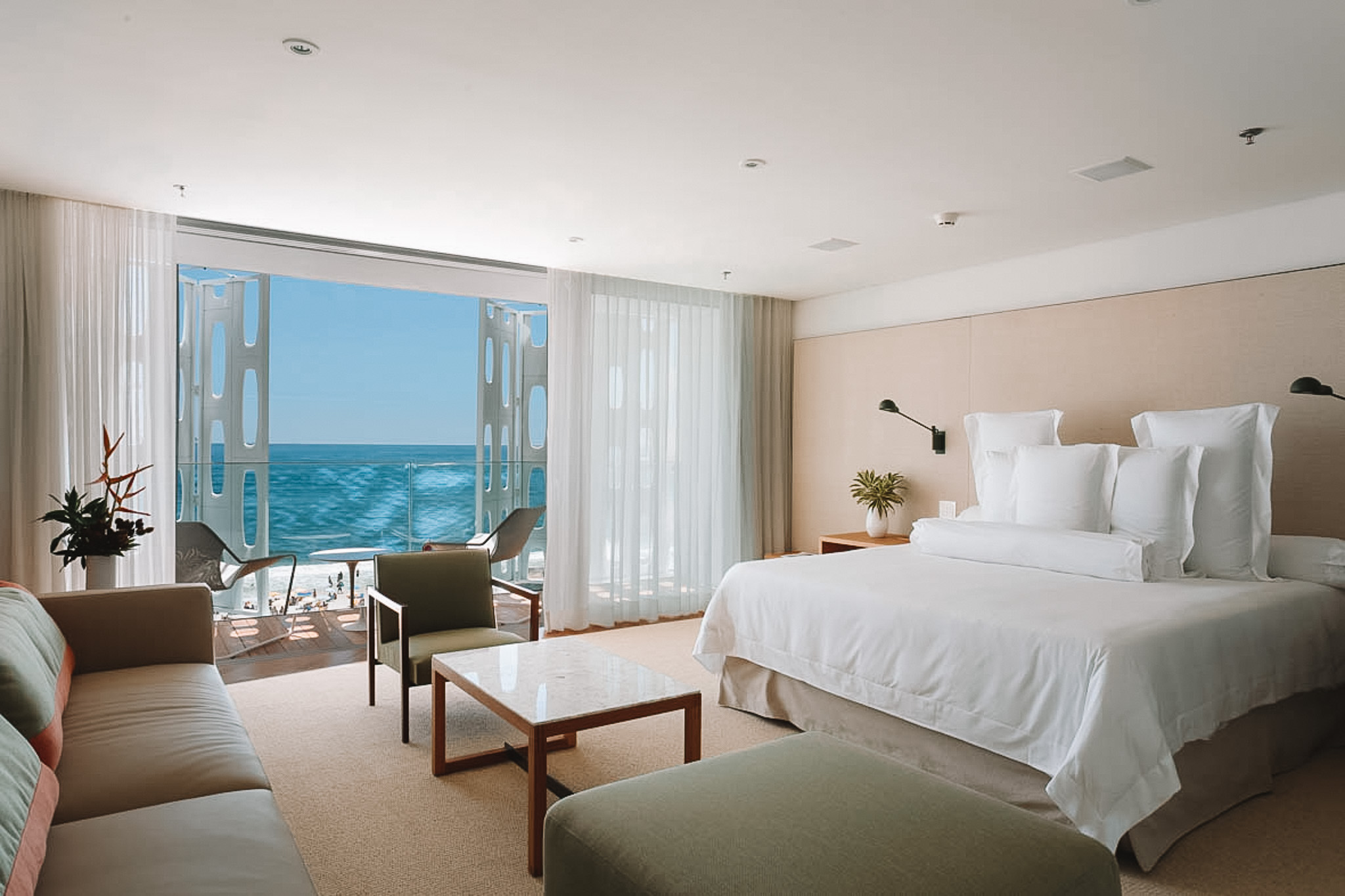 emiliano_ocean-junior-suite