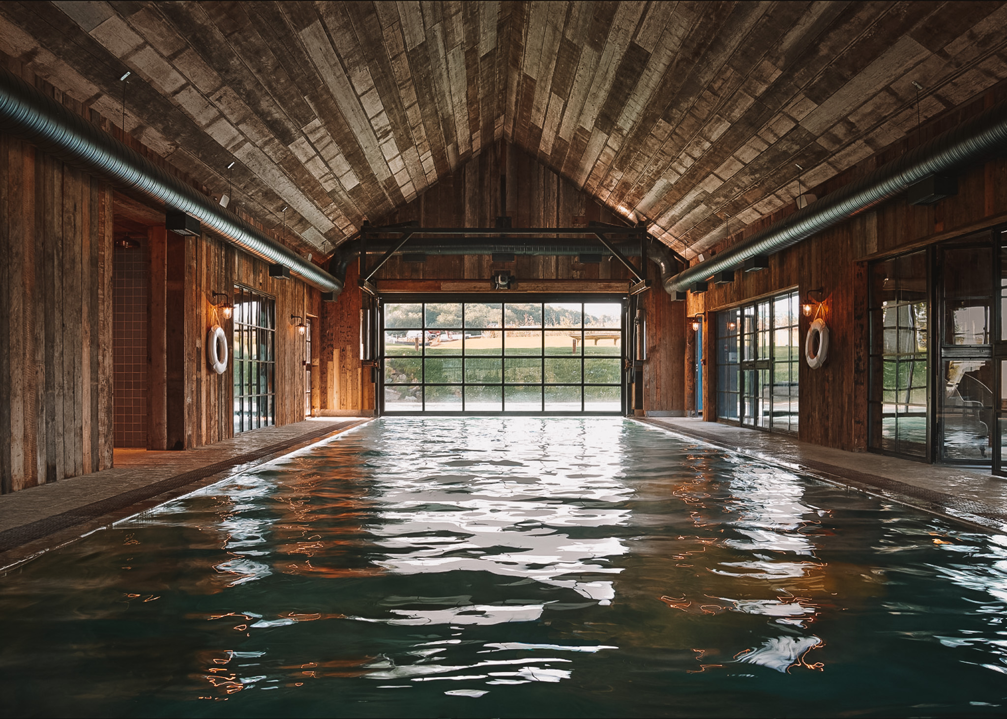 soho-farmhouse-pool