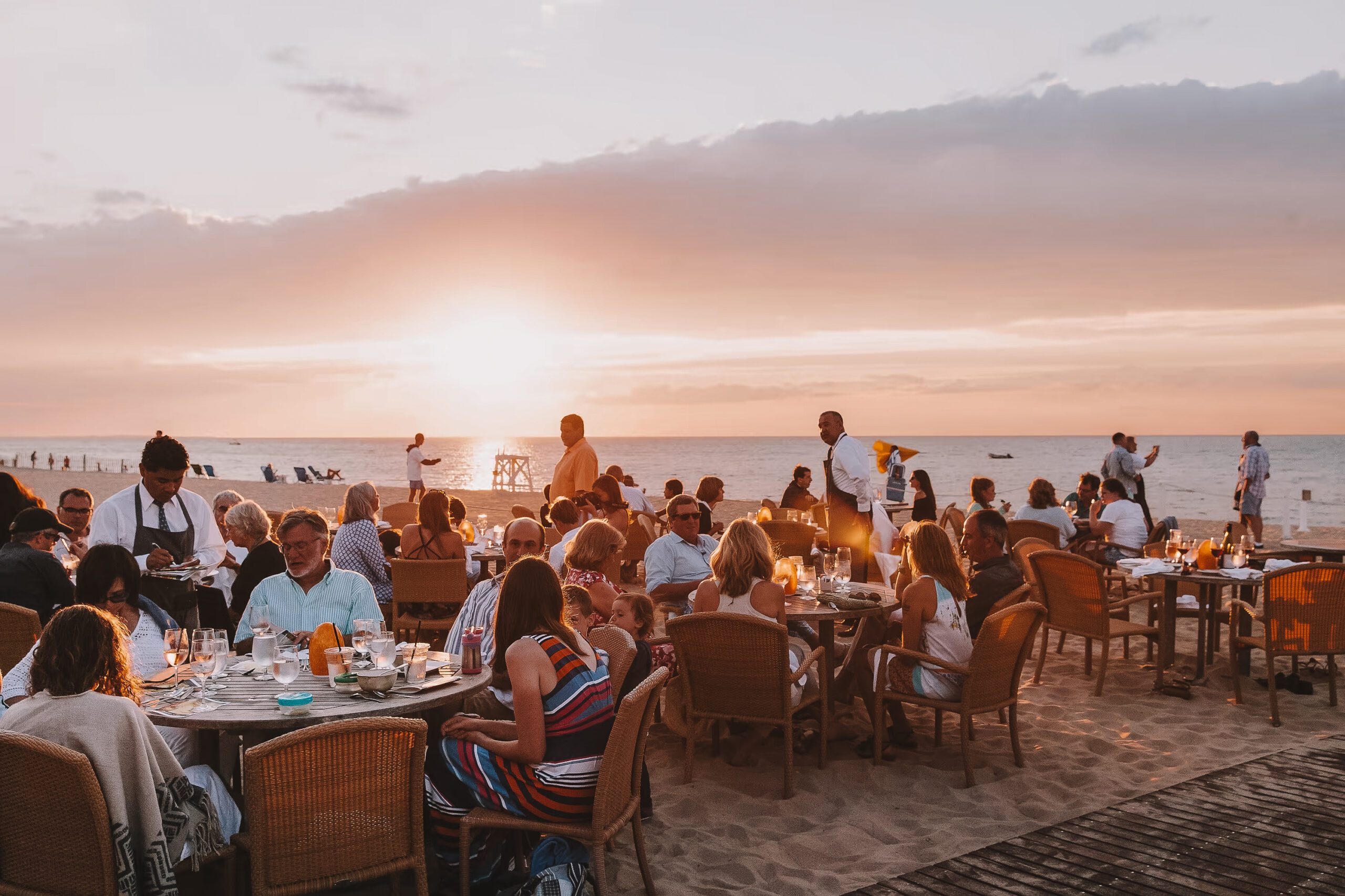 galleybeach-nantucket-sunset-dinner-drinks