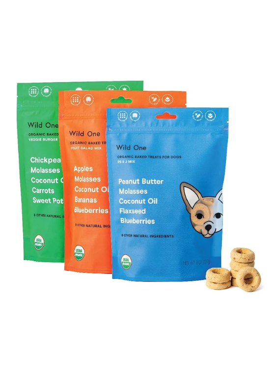 road-trip-essentials-dog treats