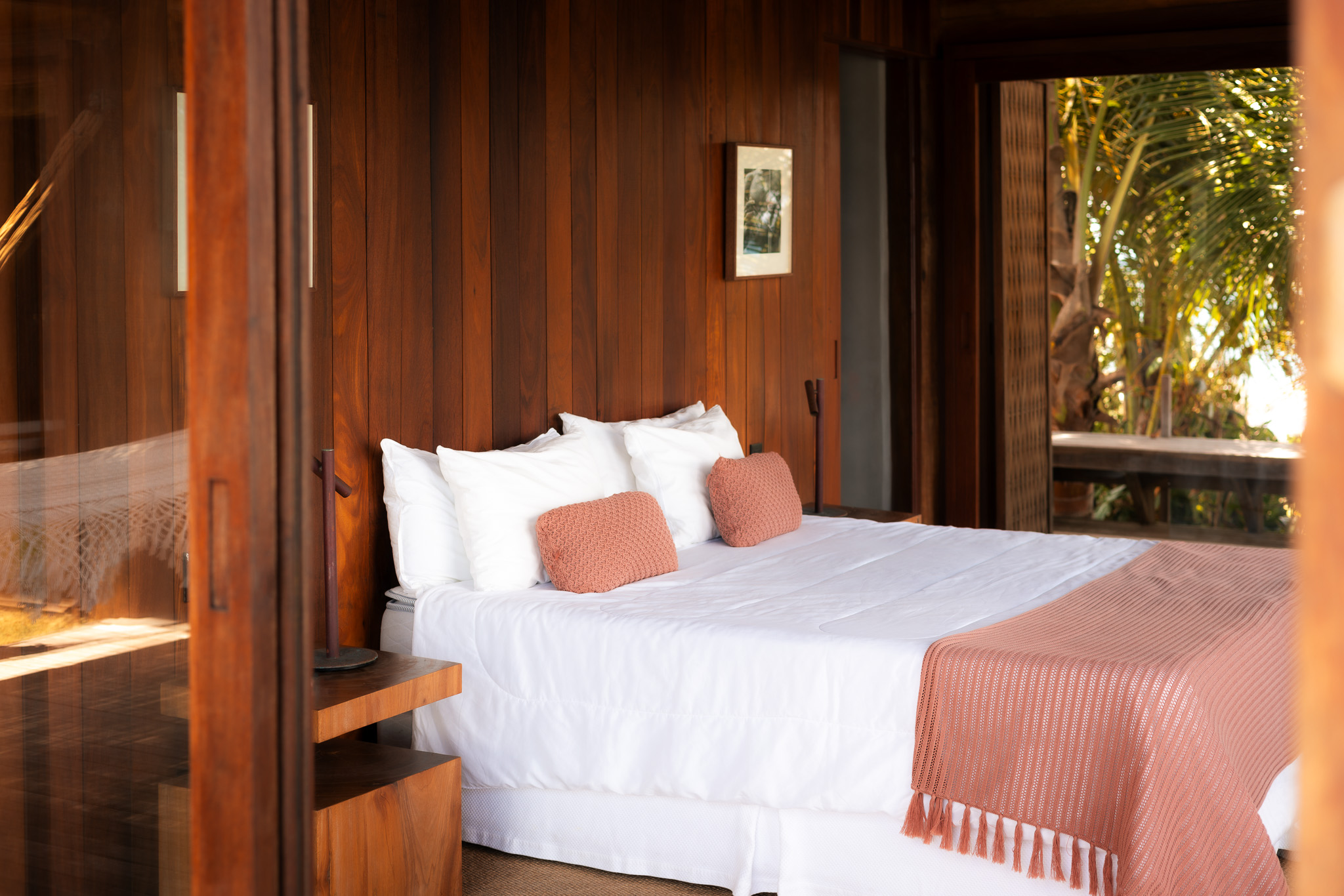 Modern Bedroom Design Villa Itacare